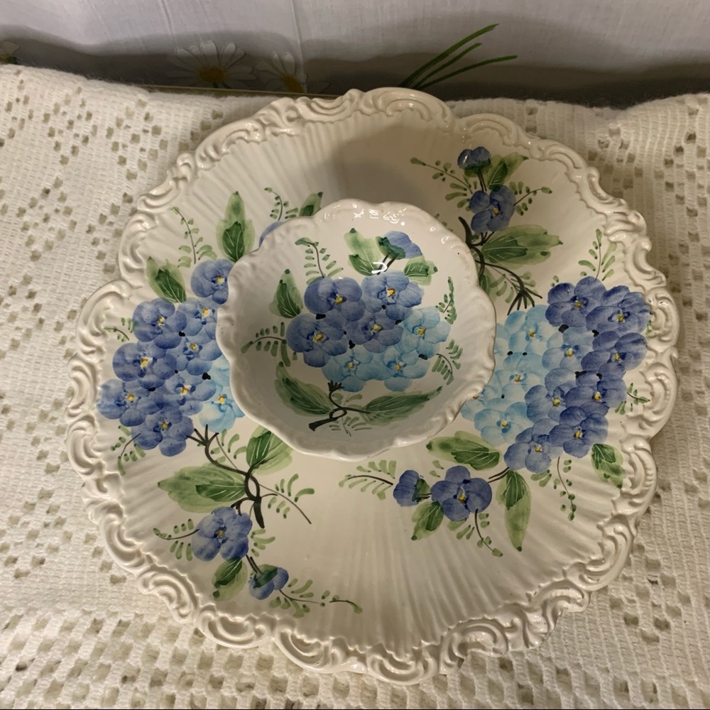 Italian pottery serving plate hand painted hydrangea art nouveau swirl edge - Picture 3 of 8